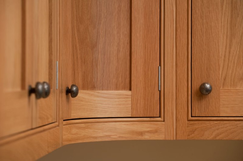 curved-cabinet.jpg