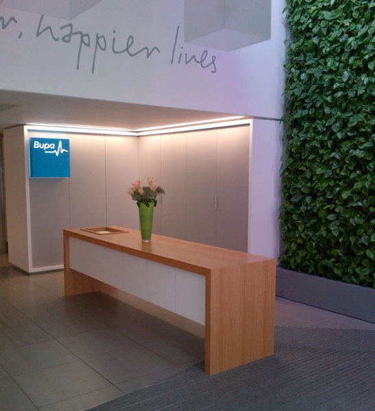 Bespoke reception desk example 23